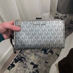Michael Kors Silver Wallet